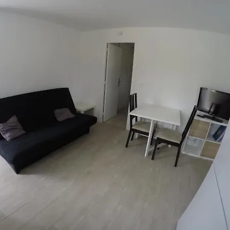 Beau T2 Au Calme Entre Et Montagne Apartmán *